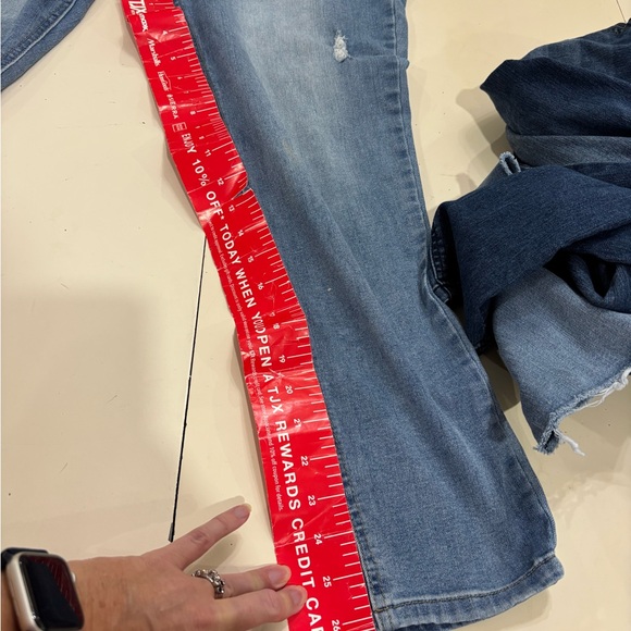 Stylish Light Blue Distressed skinny Jeans - Picture 8 of 9